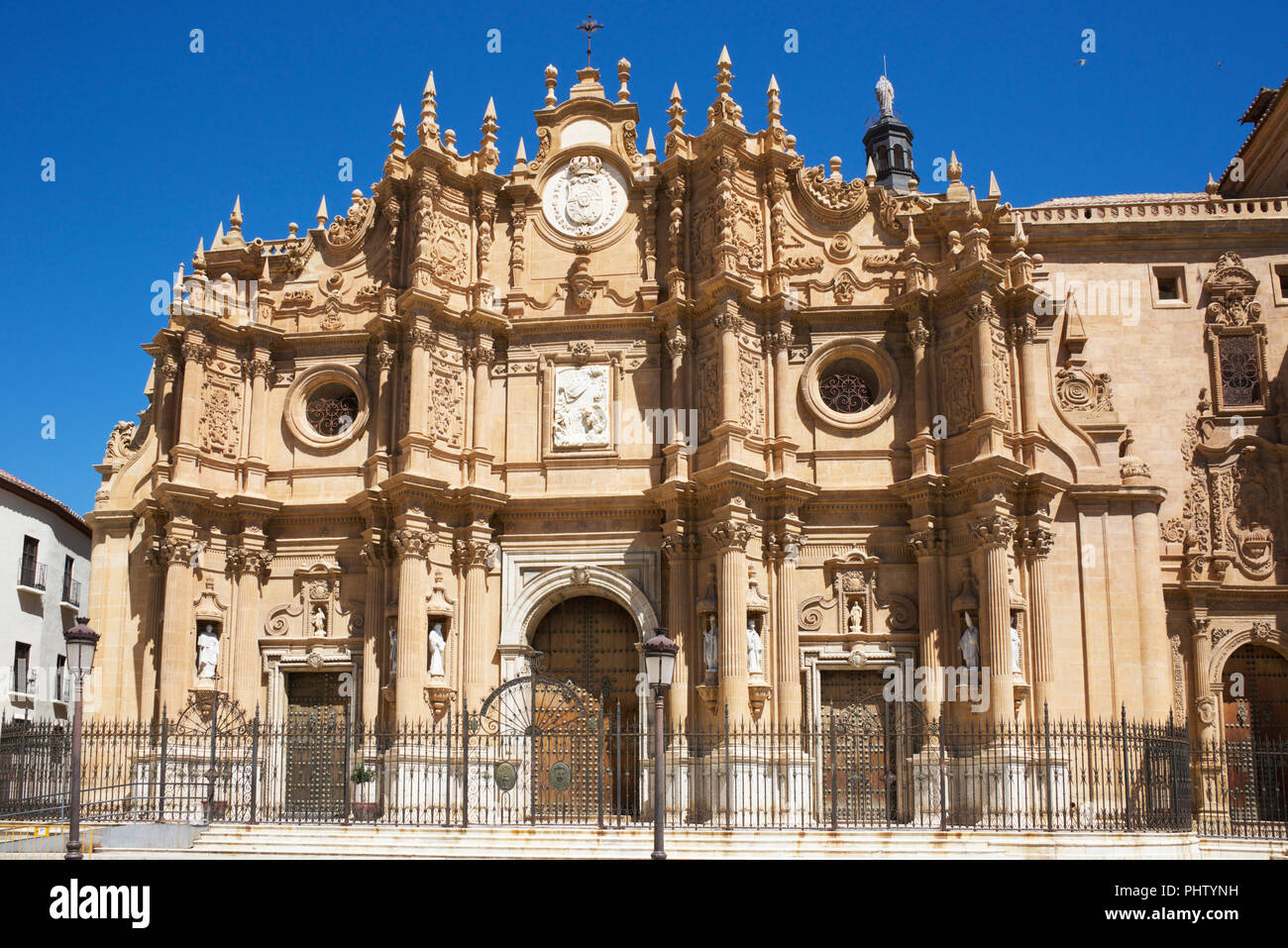 Façade ornée de la cathédrale de Guadix Sierra Nevada Andalousie Espagne Banque D'Images