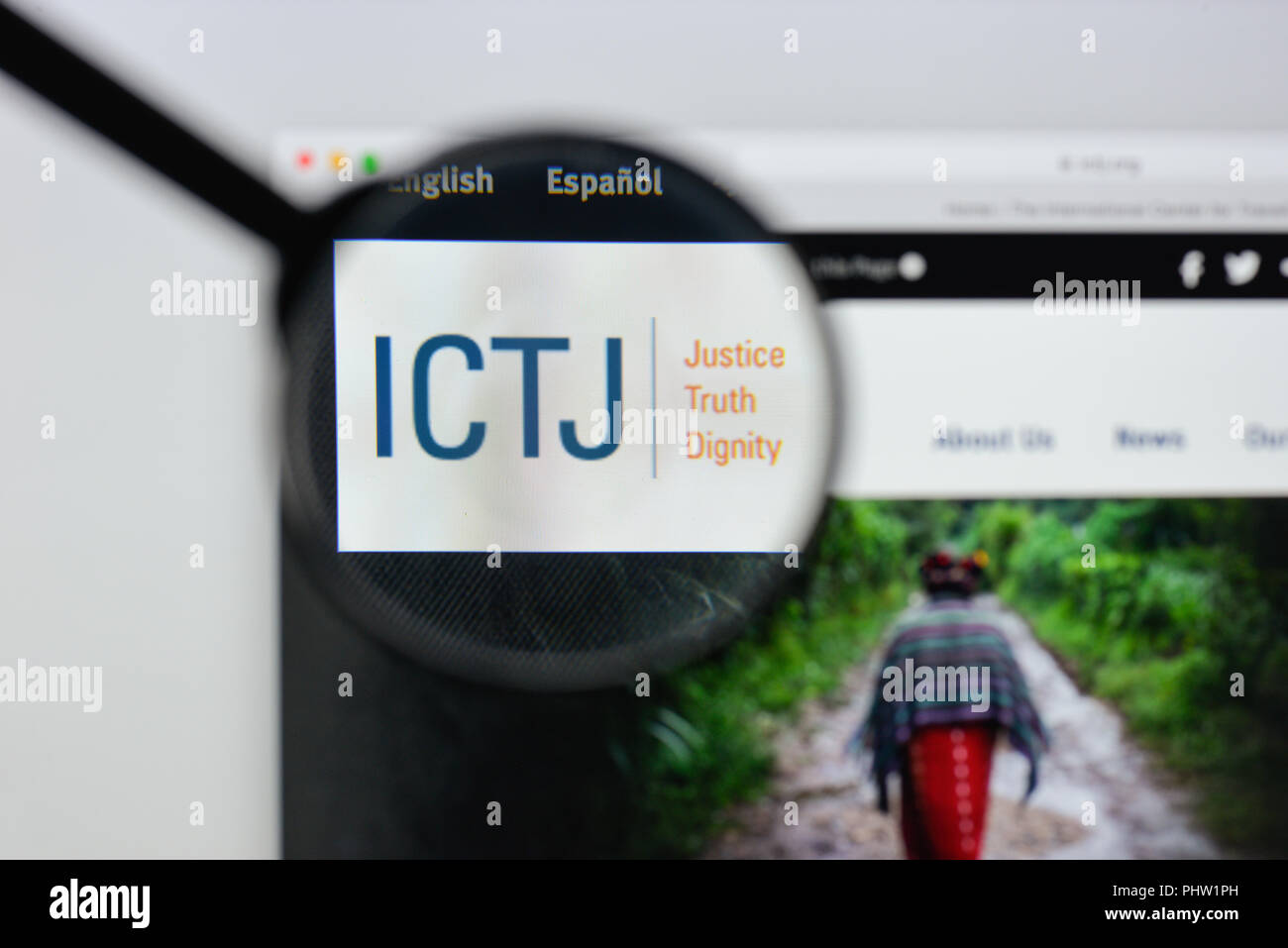 Milan, Italie - 20 août 2018 : le Centre International pour la justice transitionnelle d'accueil du site. Centre international pour la justice transitionnelle logo vis Banque D'Images