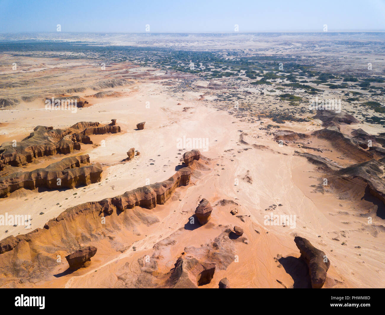 Vue aérienne de formations rocheuses, province de Cunene, Curoca, Angola Banque D'Images