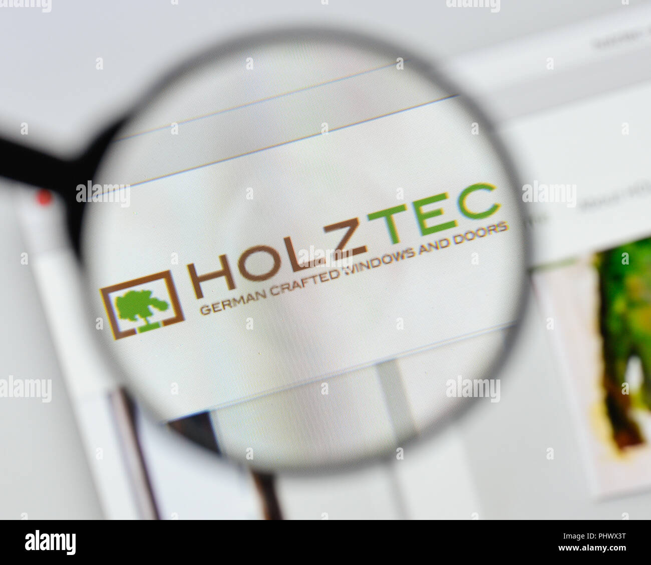 Milan, Italie - 20 août 2018 : H & D HolzTec Page d'accueil du site. H & D HolzTec logo visible. Banque D'Images