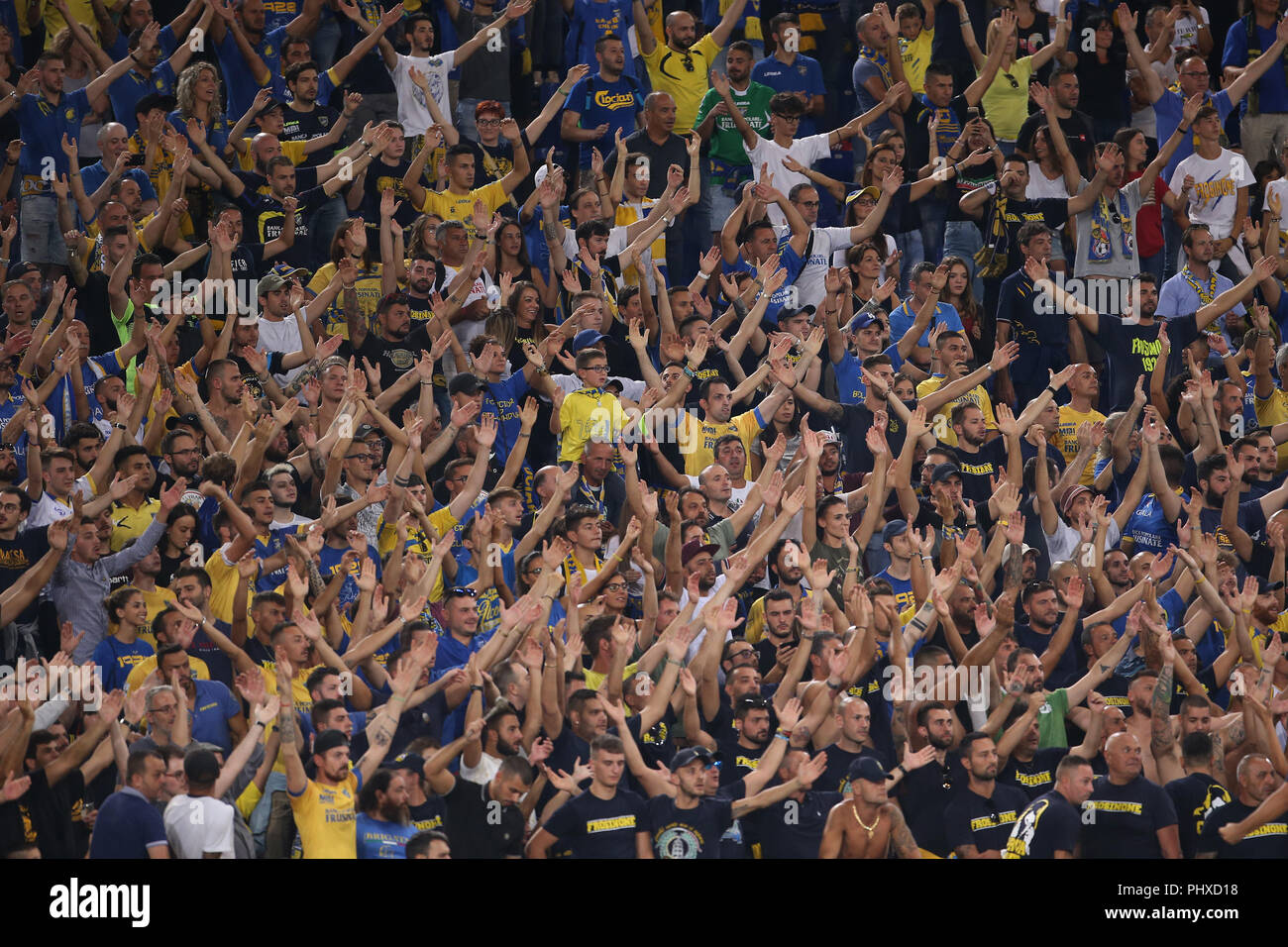 Stadio Olimpico, Rome, Italie. Sep, 2018 2. Football, Serie A Lazio contre Frosinone ; supports de Frosinone encourager leur équipe : Action Crédit Plus Sport/Alamy Live News Banque D'Images