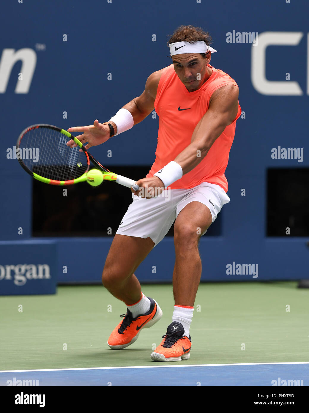 Flushing NY, USA. 09Th Nov, 2018. Rafael Nadal Vs Nikoloz Basilashvili sur Arthur Ashe Stadium de l'USTA Billie Jean King National Tennis Center le 2 septembre 2018 à Flushing Queens. Credit : Mpi04/Media Punch ***Aucune Ny Journaux***/Alamy Live News Banque D'Images