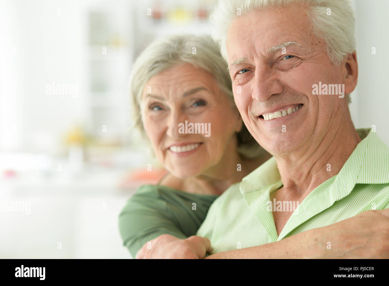 Portrait of a senior couple smiling Banque D'Images