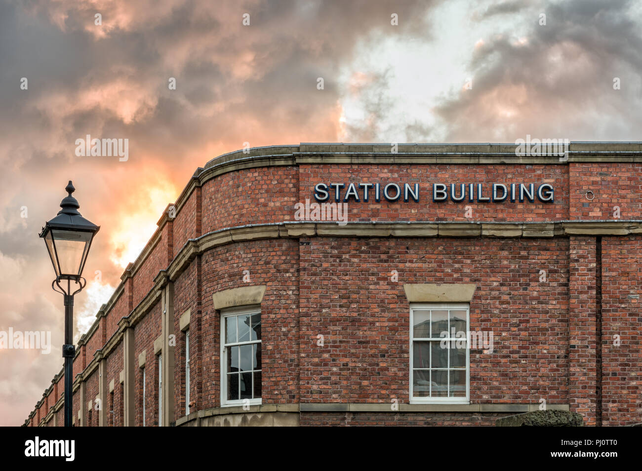Bâtiment de la gare par le côté de MOSI à Manchester au coucher du soleil Banque D'Images