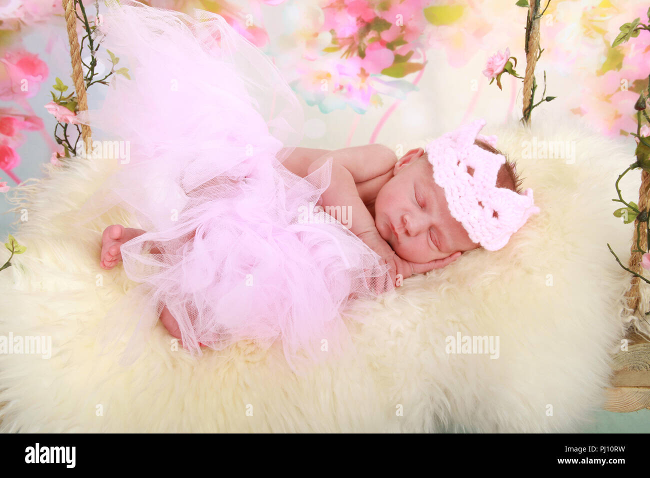 2 Semaine Naissance D Un Bebe Fille Photo Stock Alamy