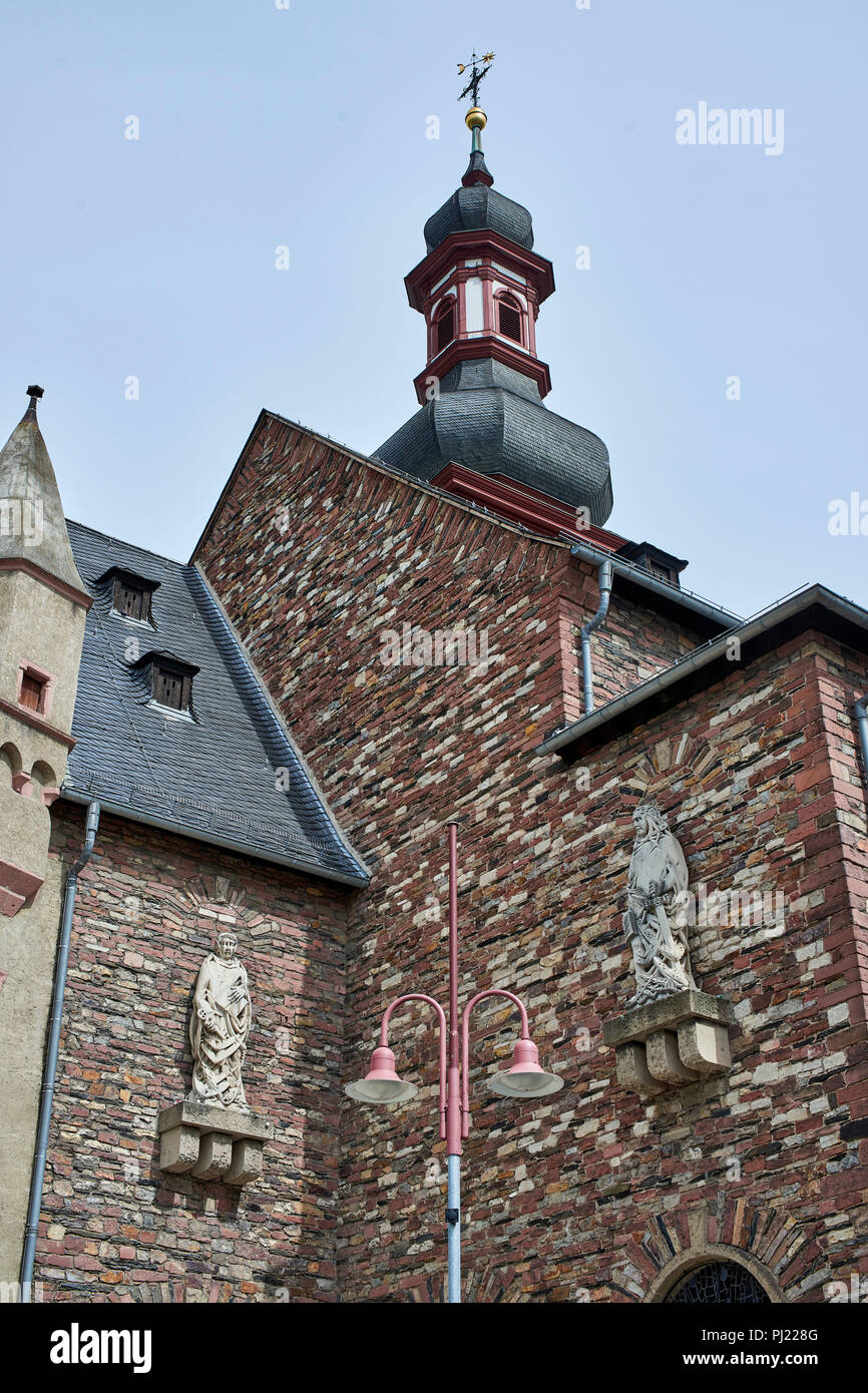 L'église paroissiale catholique, Rüdesheim am Rhein Banque D'Images