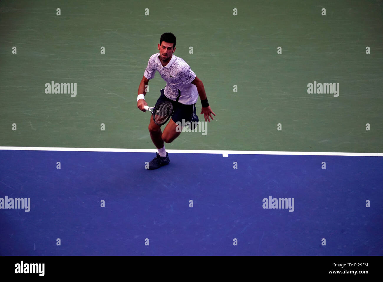 Flushing Meadows, New York - 3 septembre 2018 : US Open de Tennis : nombre de graines 6 Novak Djokovic en action contre Joao Sousa du Portugal au cours de leur quatrième match à l'US Open à Flushing Meadows, New York. Djokovic a gagné en 5 sets. Crédit : Adam Stoltman/Alamy Live News Banque D'Images