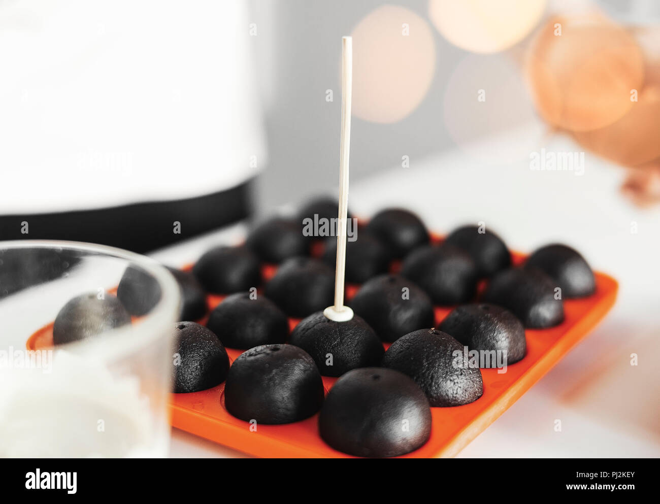 Close up of cake pops processus de cuisson. Banque D'Images