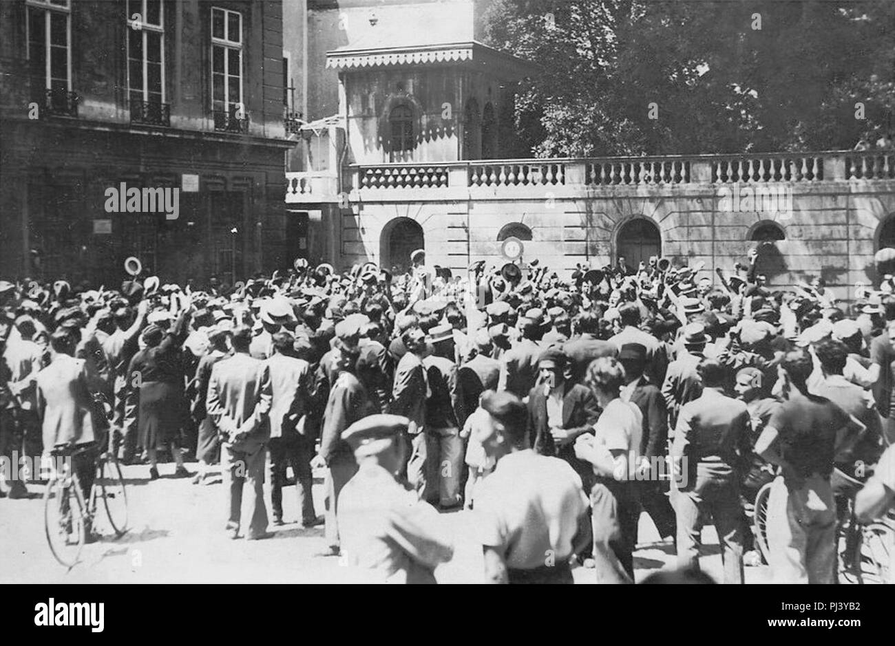 Avignon Grande manifestation a la prefecture 1936. Banque D'Images