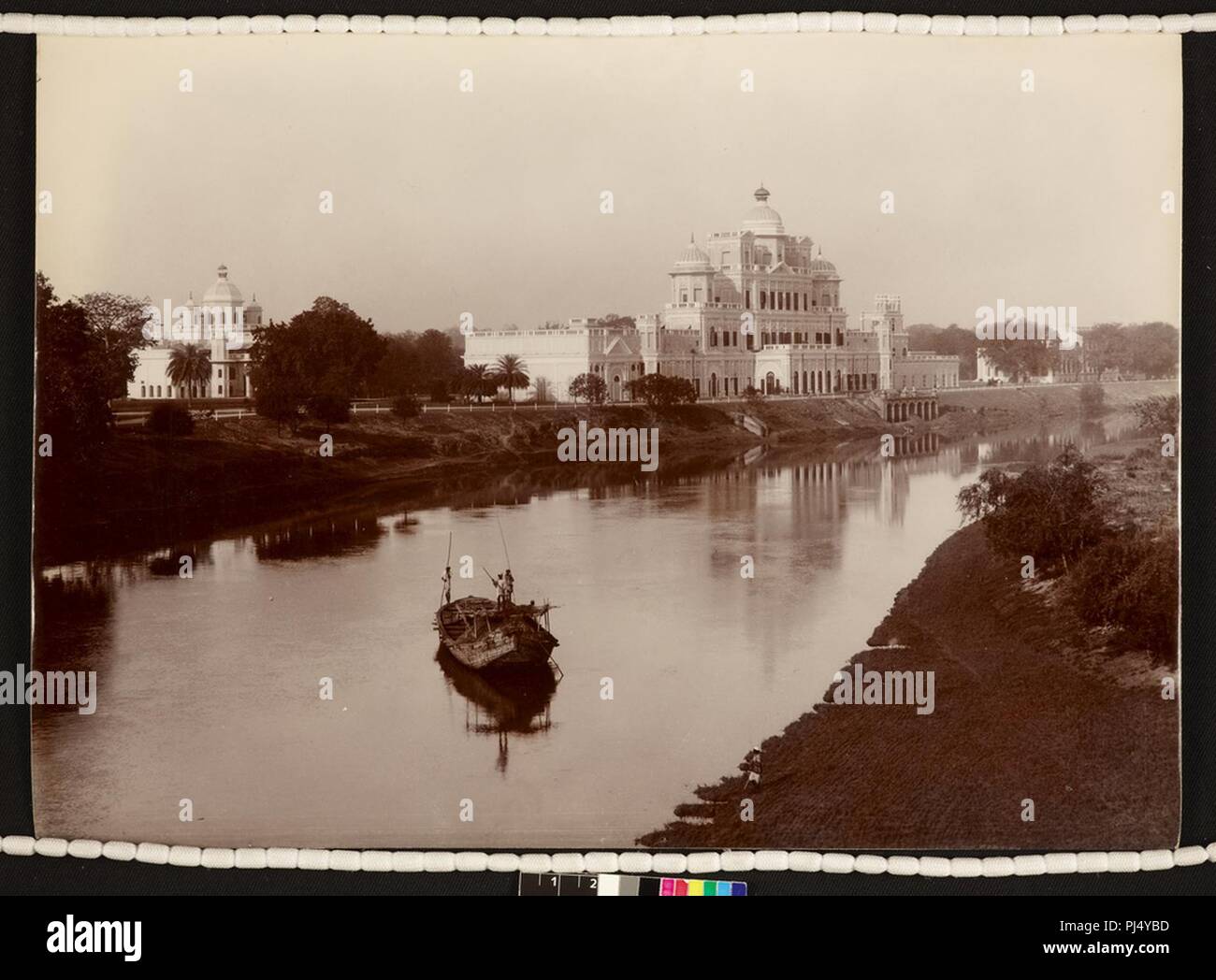 Bara Chattar Manzil à partir de la rivière Gomti, Lucknow en 1895. Banque D'Images