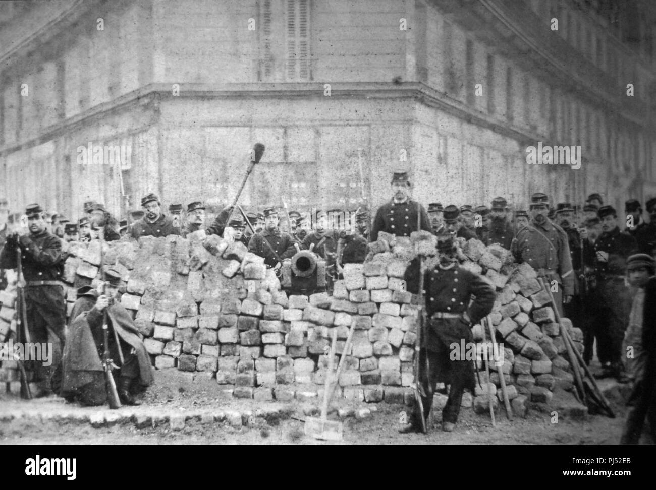 Barricade Voltaire Lenoir Commune Paris 1871. Banque D'Images