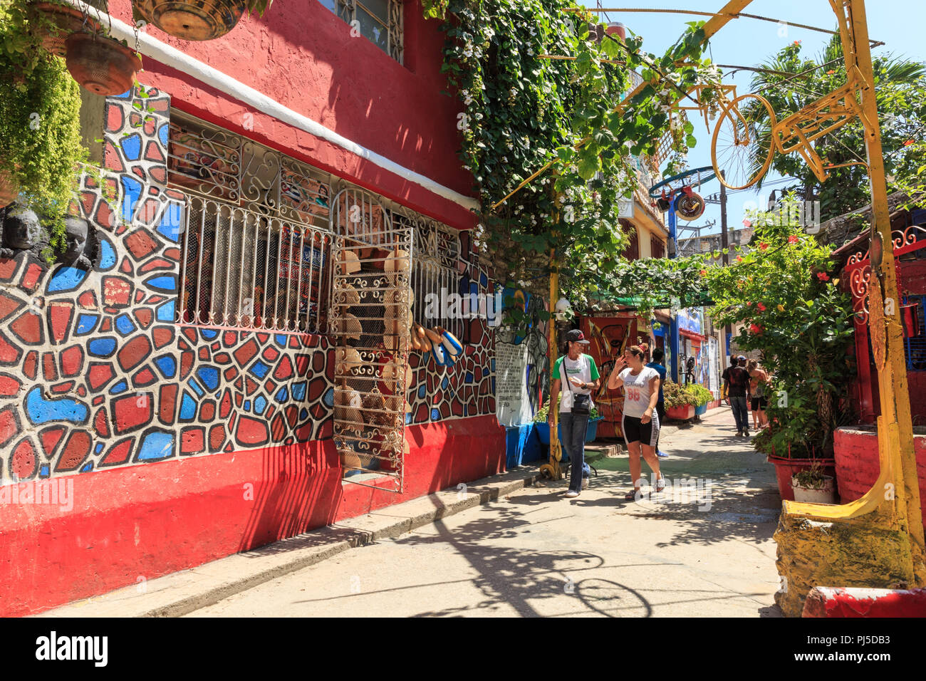 Callejon de Hamel quartier des artistes, galeries, projets créatifs et scène d'art destination touristique, Centro, la Havane, Cuba Banque D'Images