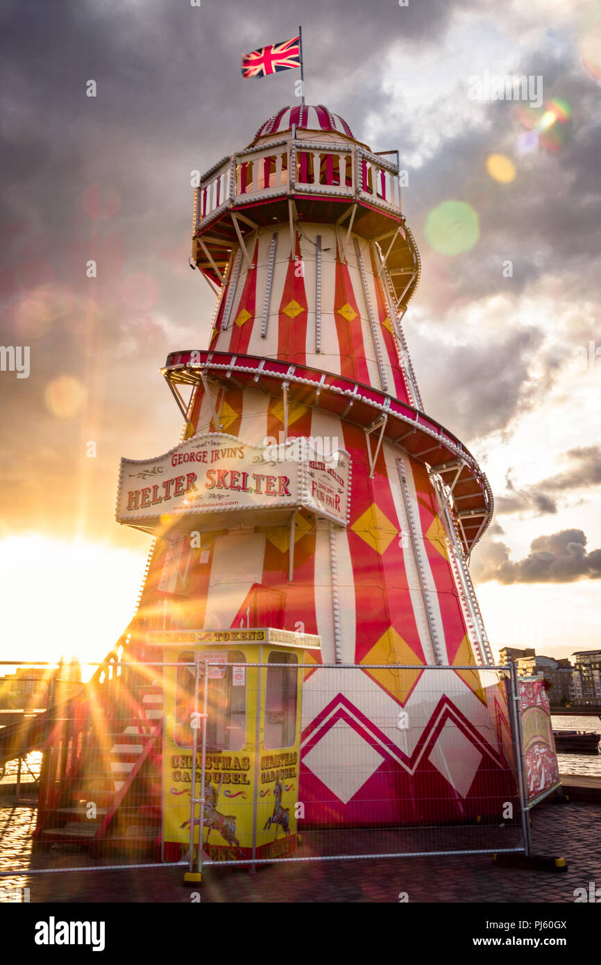 George Irvin Helter Skelter fête foraine ride à Greenwich, Londres Banque D'Images