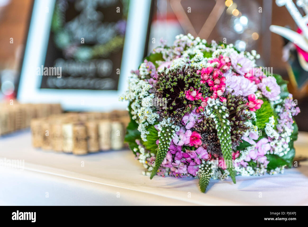 Bouquet De Fleurs De Mariage De Mariée Libre Fleur Rose
