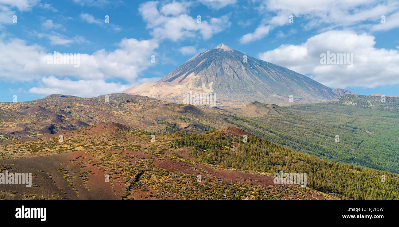 UNESCO World Heritage Site, monter le volcan de Teide vue paysage sur fond de ciel bleu. Tenerife, Canaries, Espagne. Banque D'Images