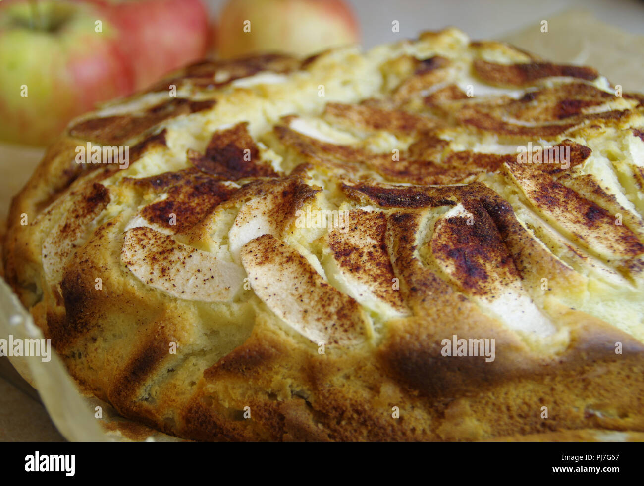 Boulangerie Pâtisserie tarte aux pièces. Dessert gâteau traditionnel de l'automne. Banque D'Images