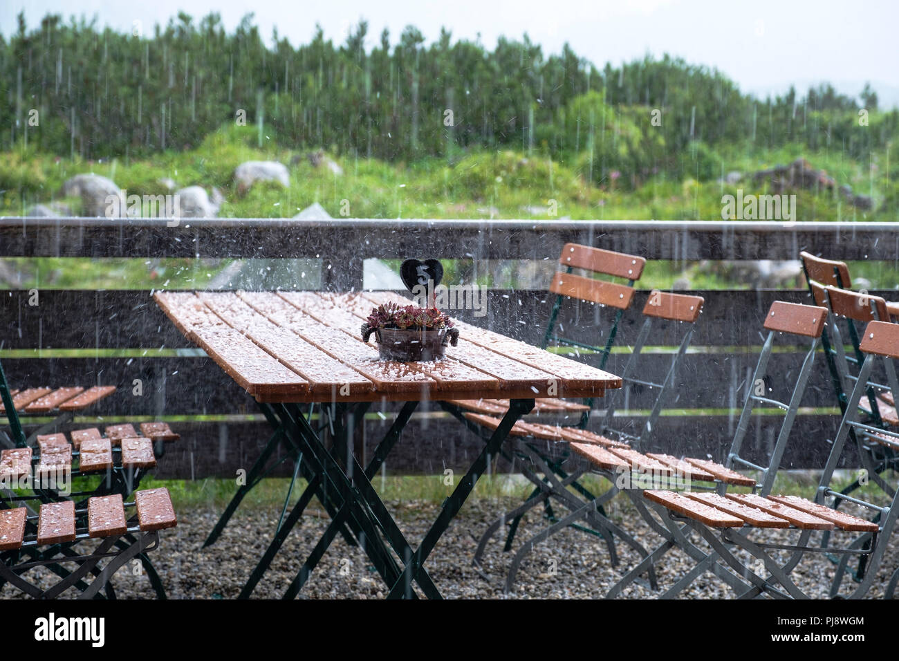 Orage de grêle, la terrasse de Traunstein, Reiteralpe, parc national de Berchtesgaden, Alpes de Berchtesgaden Banque D'Images