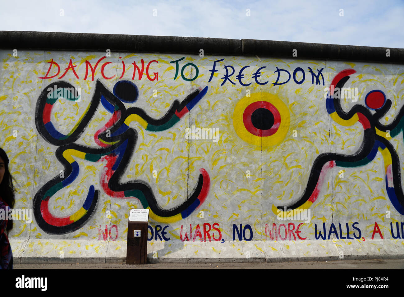 Danser pour la liberté, l'Art, l'Eastside Gallery, Berlin, Friedrichshain-Kreuzberg, patrimoine-protected monument, mur, Berlin, Allemagne Banque D'Images
