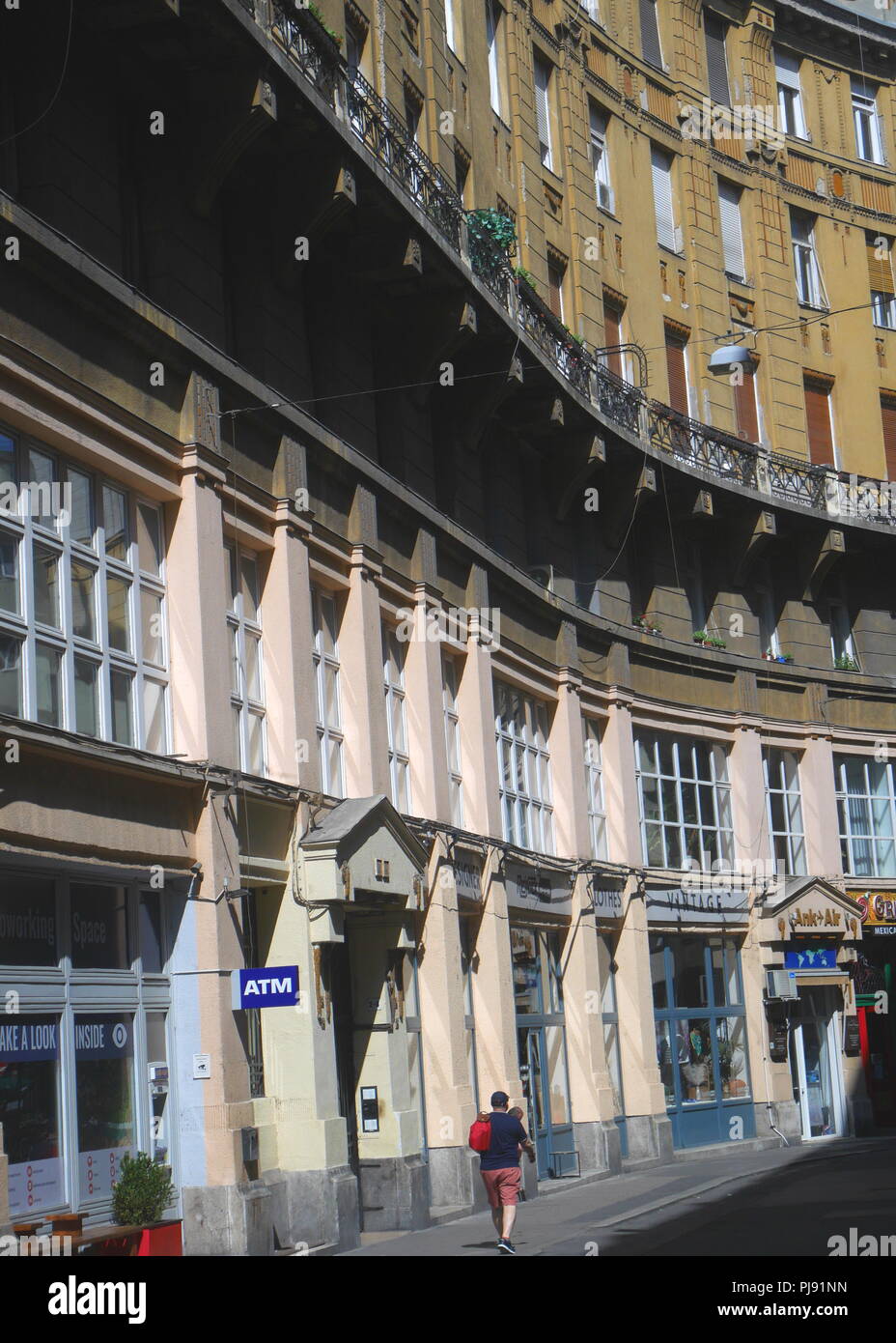 Anker koz, une rue résidentielle de appartements à Pest près de Deak Ter, Budapest, Hongrie Banque D'Images
