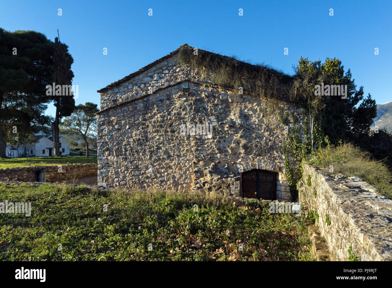 Incroyable Coucher du Soleil vue sur château de Ioannina, l'Épire, Grèce Banque D'Images
