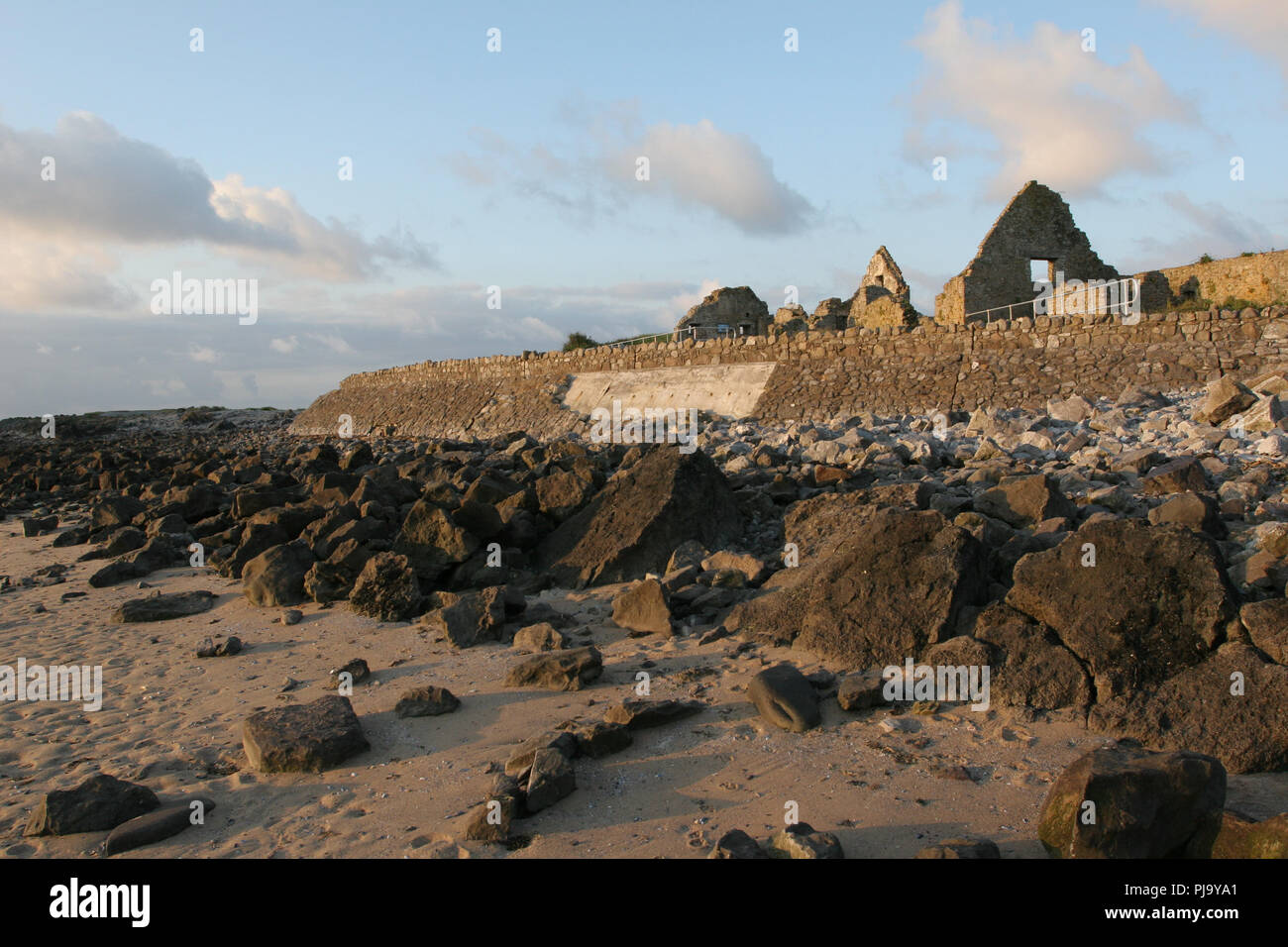 Les ruines de l'ancienne maison de sel, Port Eynon, péninsule de Gower, Swansea, Pays de Galles, Royaume-Uni. Banque D'Images