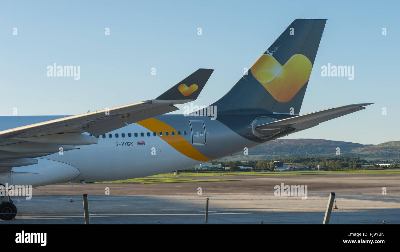 Thomas Cook Airbus A330 vu à l'Aéroport International de Glasgow, Renfrewshire, en Écosse - 10 septembre 2017 Banque D'Images