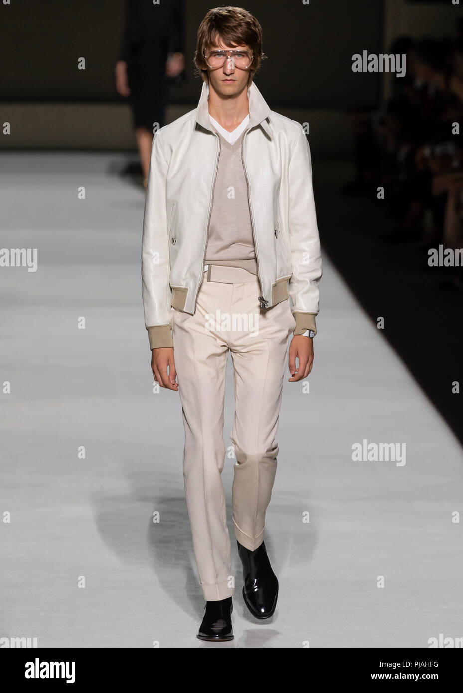 New York, USA. 12Th Mar 2018. Un model à la Tom Ford Spring Summer 2019 Fashion show Fashion Week New York Crédit : Ovidiu Hrubaru/Alamy Live News Banque D'Images