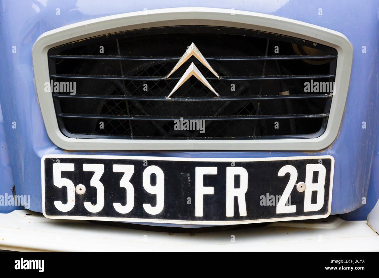 Plaque d'immatriculation française Banque de photographies et d'images à  haute résolution - Alamy