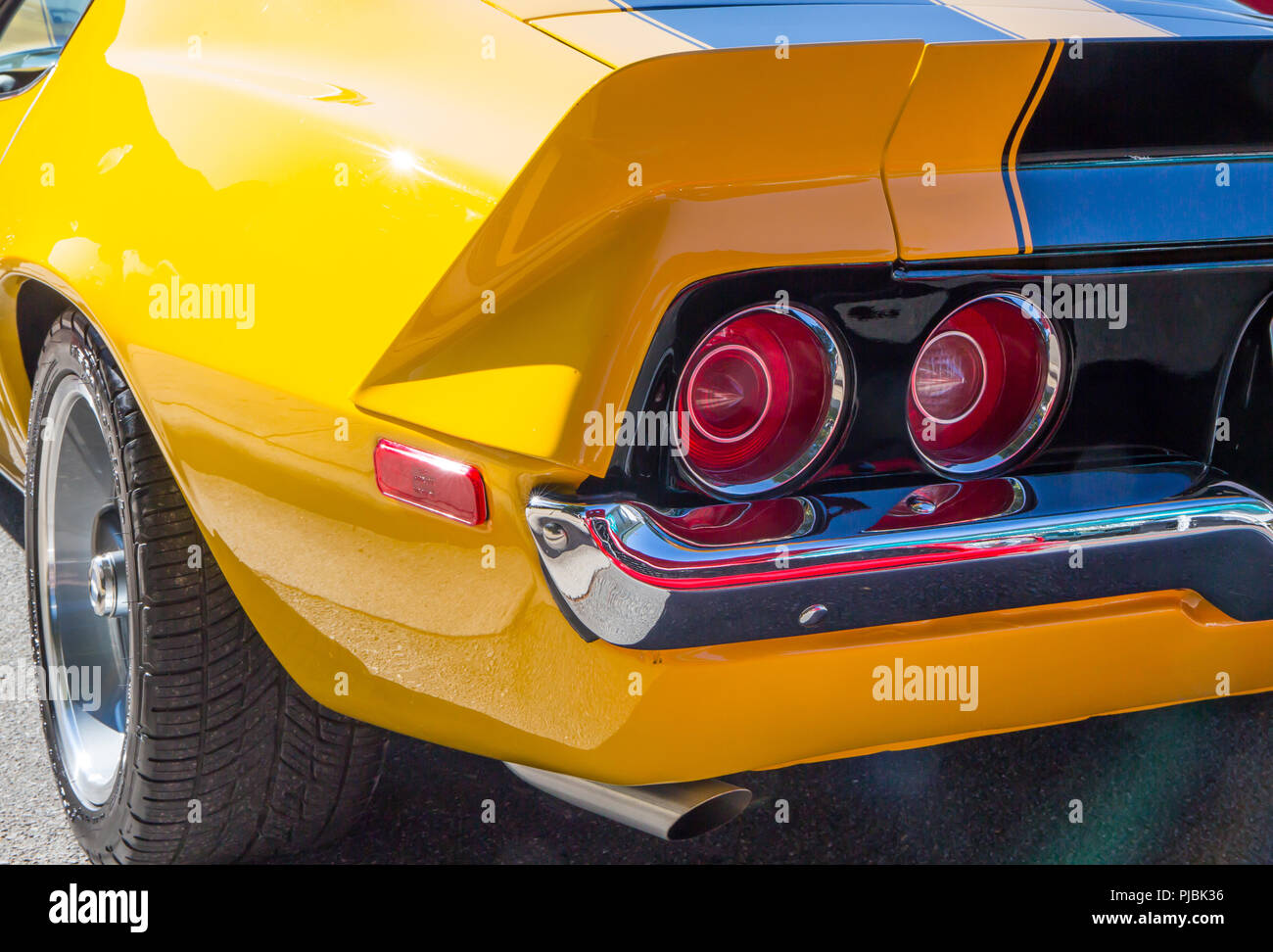MATTHEWS, NC (USA) - 3 septembre 2018 : UN 1971 Chevy Camaro automobile sur l'affichage à la 28e réunion annuelle de Matthews & Auto Moto Show. Banque D'Images