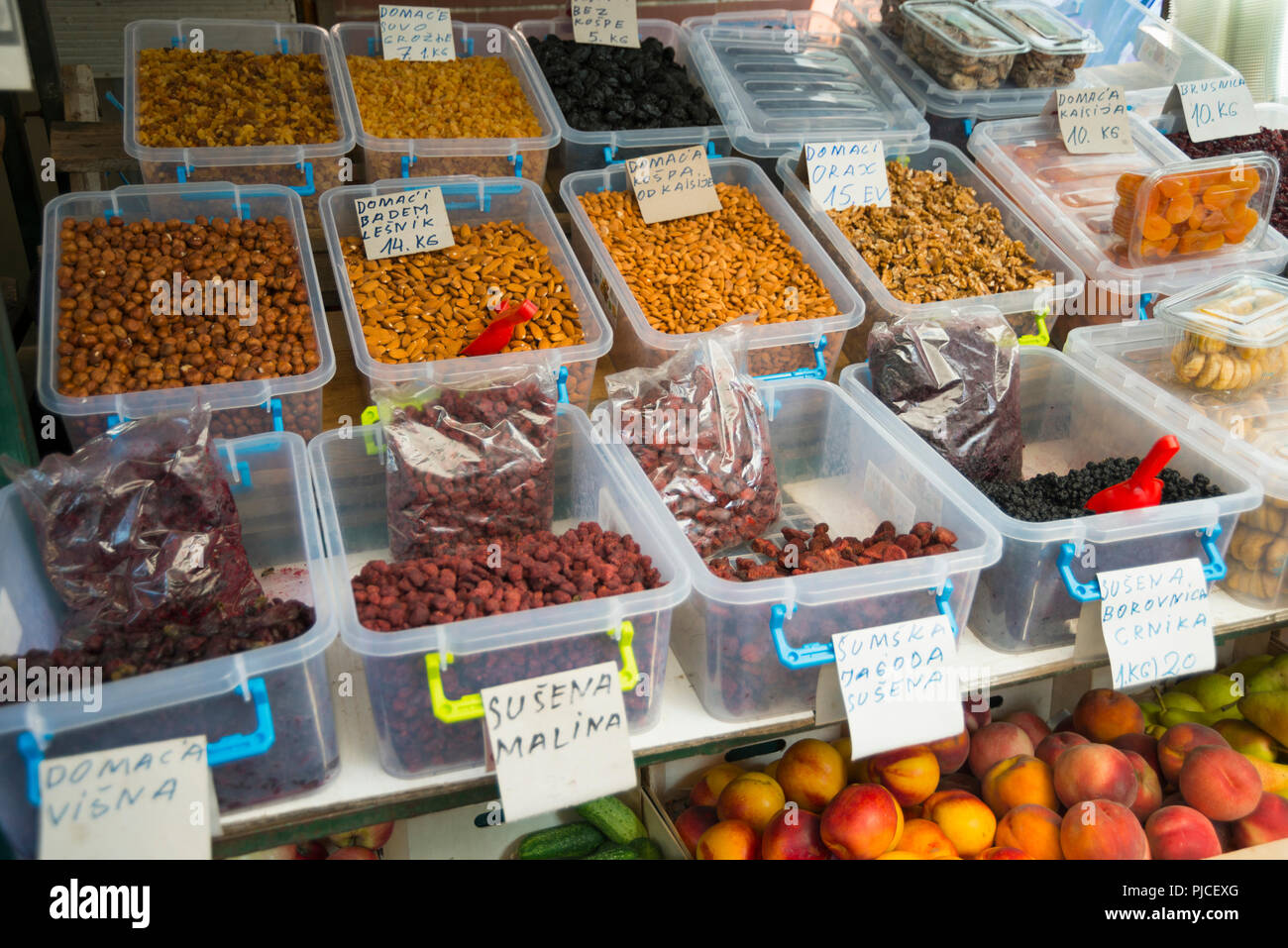 Marché, Herceg Novi, dans la baie de Kotor, Monténégro, Markt, Bucht von Kotor Banque D'Images