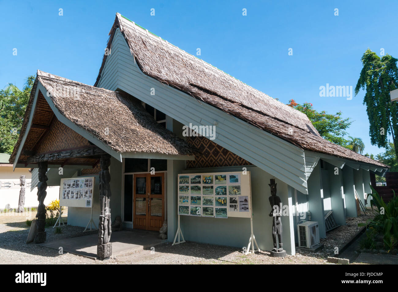 Musée national des Îles Salomon, Honiara, Guadalcanal, Îles Salomon Photo  Stock - Alamy