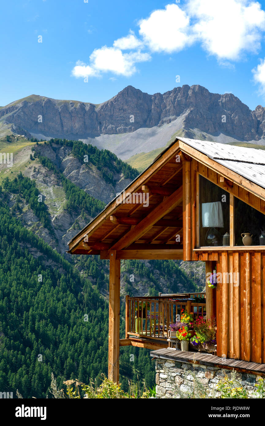 La France. Hautes-Alpes (05), parc naturel régional du Queyras, le village de Saint-Véran, 2042 m d'altitude, commune la plus haute d'Europe. Banque D'Images