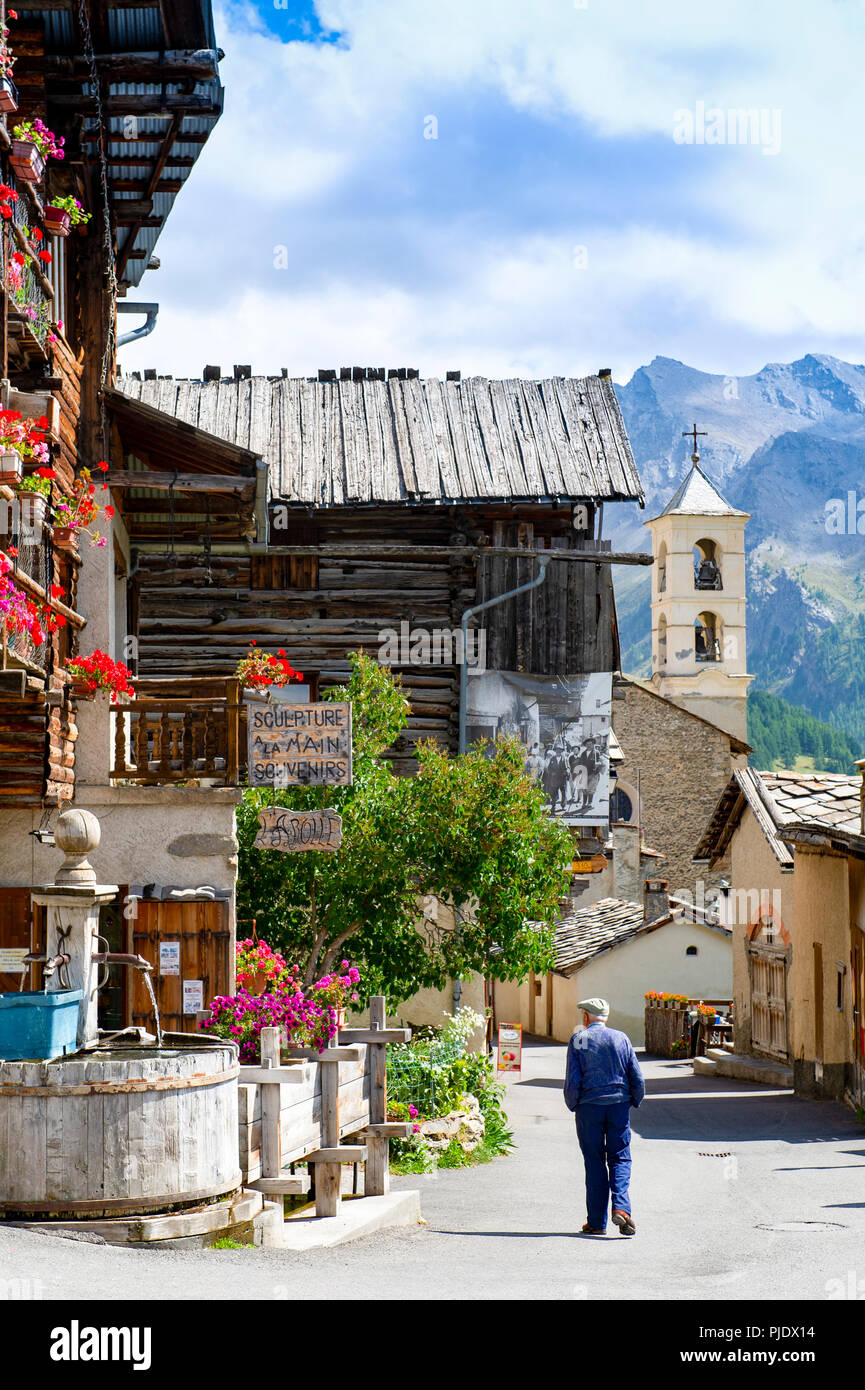 La France. Hautes-Alpes (05), parc naturel régional du Queyras, le village de Saint-Véran, 2042 m d'altitude, commune la plus haute d'Europe. Banque D'Images