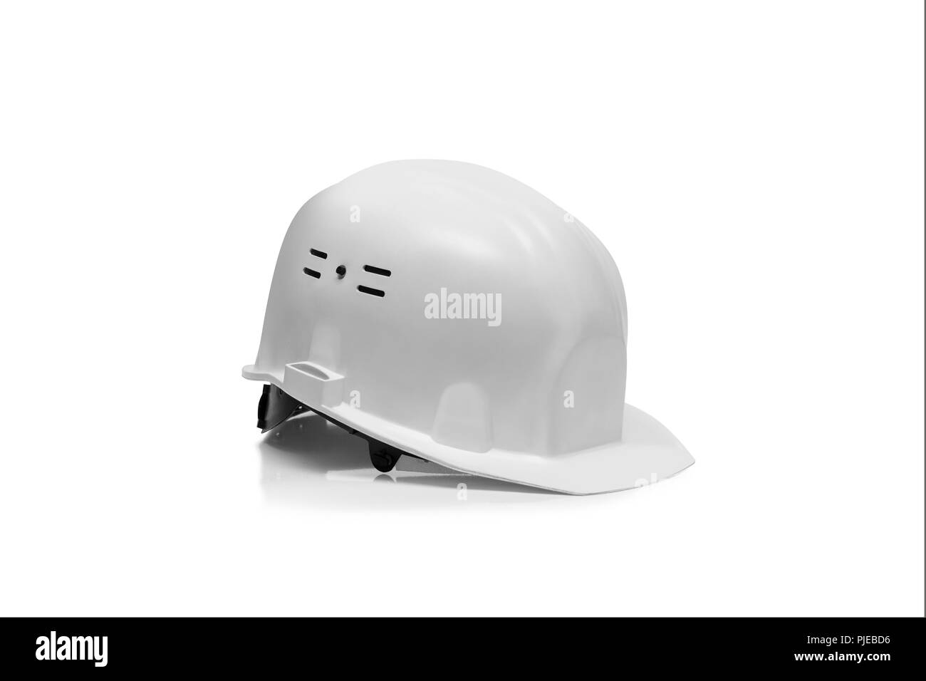 Casque de sécurité en plastique blanc isolé sur fond blanc Banque D'Images