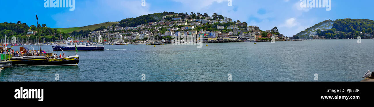 Fr - : DEVON Kingswear vu de Dartmouth à travers River Dart Banque D'Images