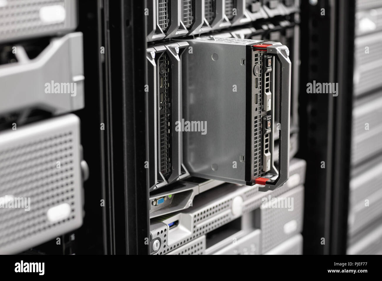 Close-up of Blade Server Rack au datacenter de l'entreprise Banque D'Images
