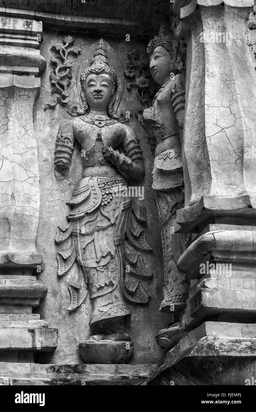 La Photographie noir et blanc : attractions historiques et sites historiques en Thaïlande / "Wat ched yod" sites historiques à Chiang Mai, Thaïlande's grands n Banque D'Images