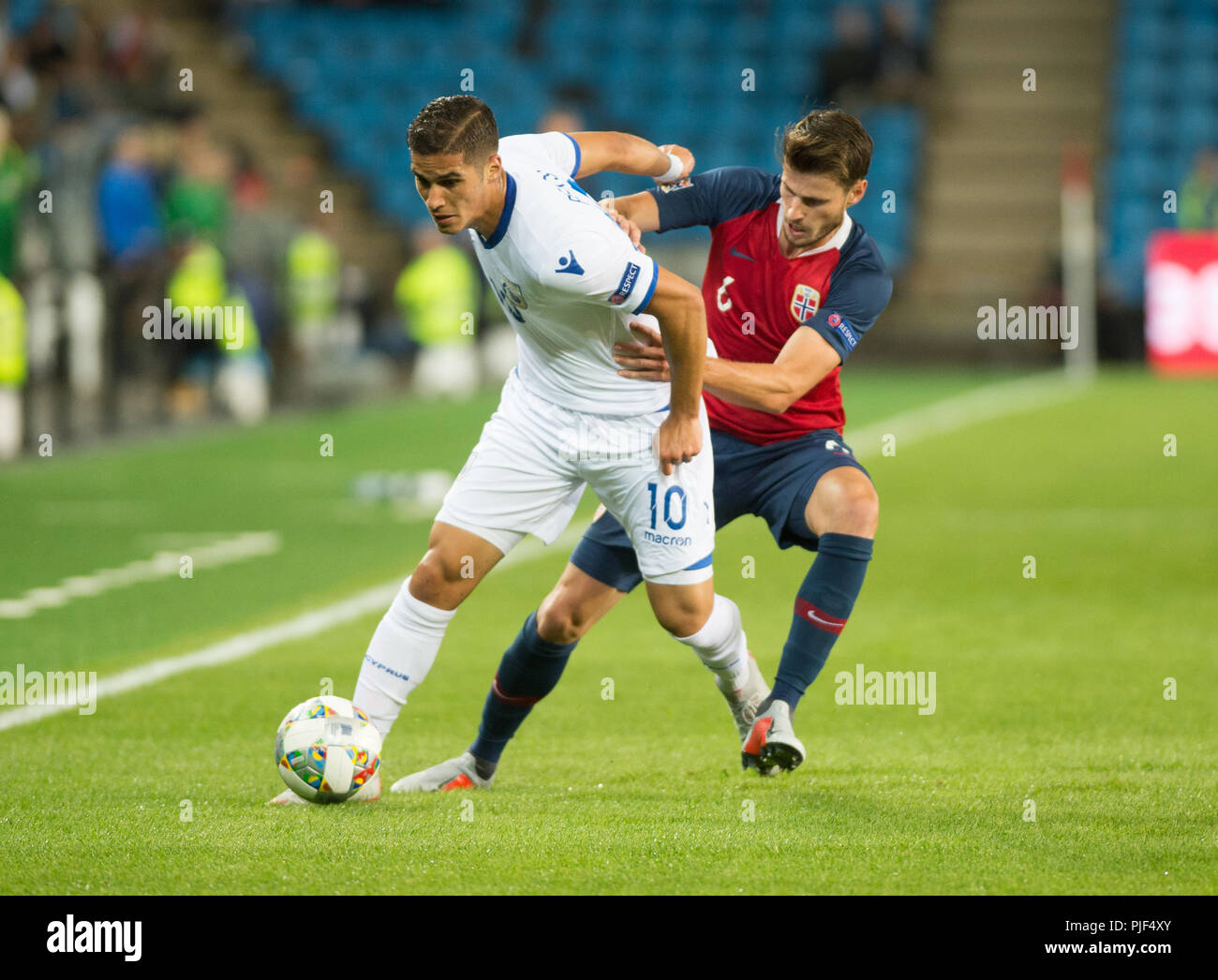 Norvège, Oslo - 6 juin 2018. Pieros Sotiriou (10) de Chypre est marquée par la Norvège's Håvard Nordtveit (6) au cours de l'UEFA Ligue Nations match de football entre la Norvège et de Chypre à l'Ullevaal Stadion. (Photo crédit : Gonzales Photo - Jan-Erik Eriksen). Gonzales : Crédit Photo/Alamy Live News Banque D'Images