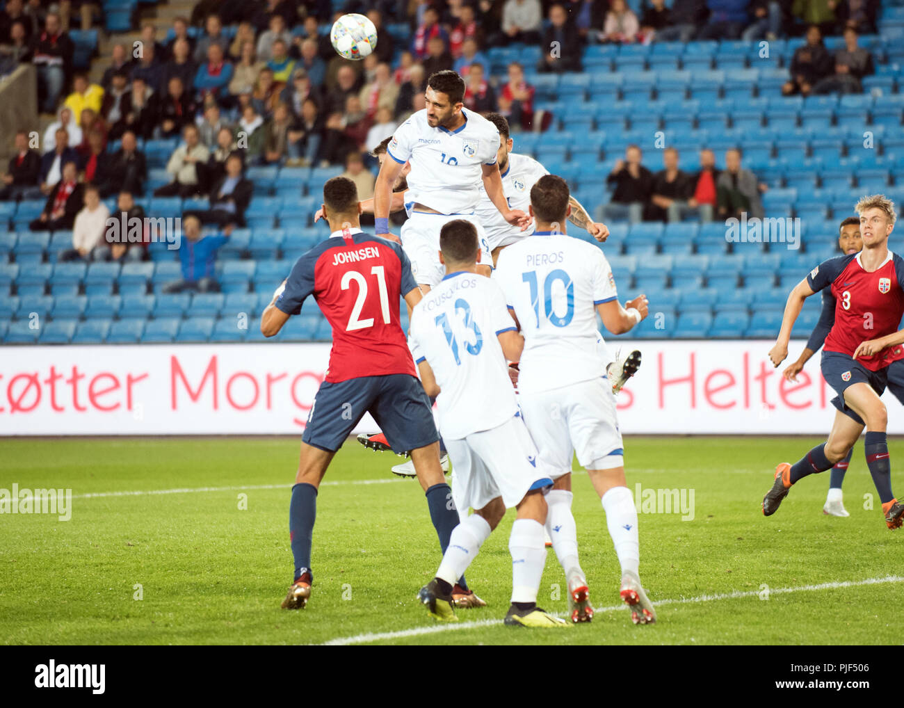 Norvège, Oslo - 6 juin 2018. Konstantinos Laifis (19) de Chypre remporte un en-tête au cours de l'UEFA Ligue Nations match de football entre la Norvège et de Chypre à l'Ullevaal Stadion. (Photo crédit : Gonzales Photo - Jan-Erik Eriksen). Gonzales : Crédit Photo/Alamy Live News Banque D'Images