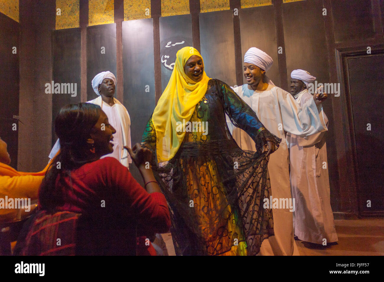 Nubian africain de danse et de chants soufis, Le Caire, Egypte Banque D'Images