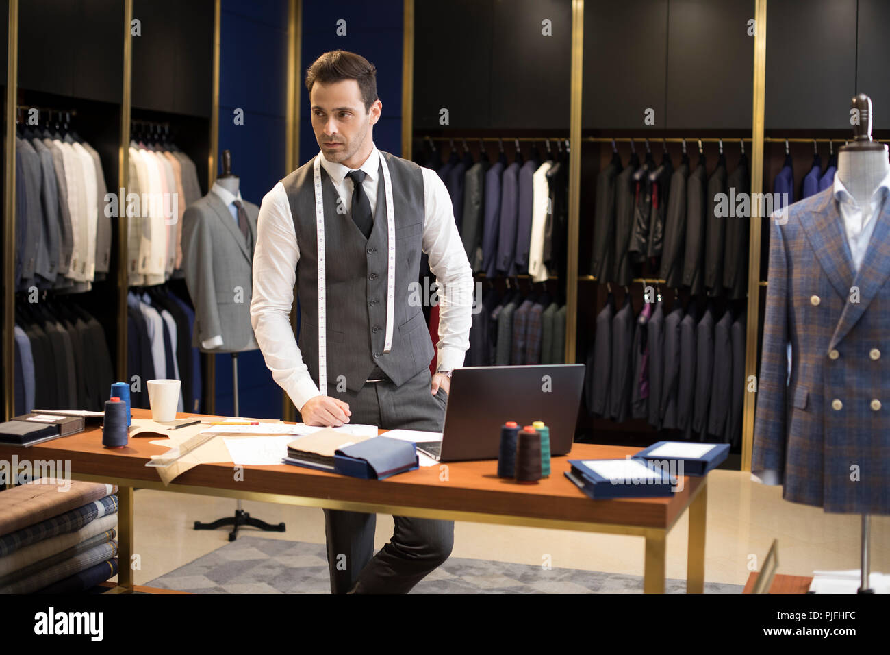 Confiant Fashion designer Banque D'Images