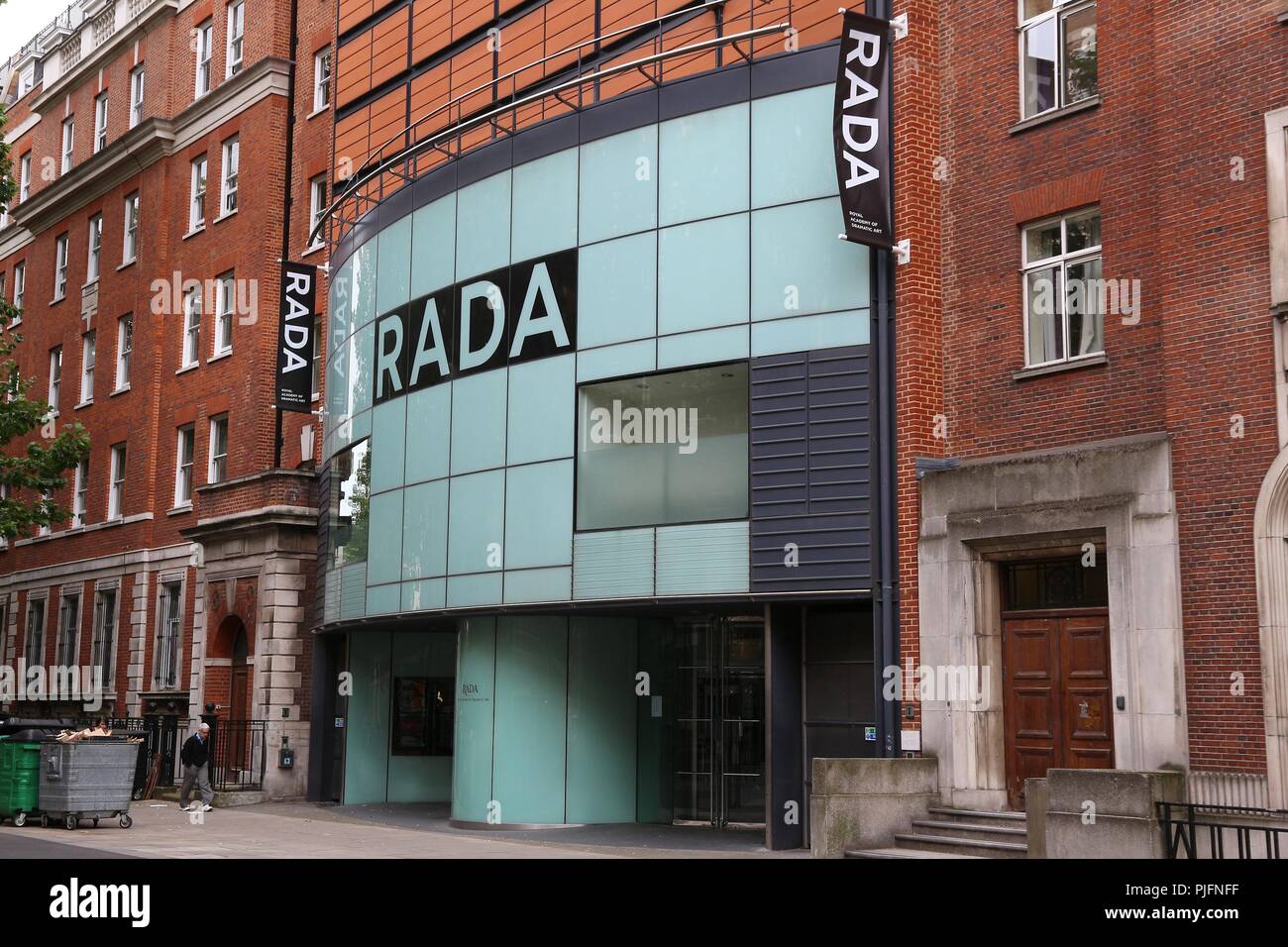 Londres, UK - 6 juillet 2016 : Théâtre de Royal Academy of Dramatic Art (RADA) à Londres, au Royaume-Uni. L'école de théâtre a été fondée en 1904. Banque D'Images