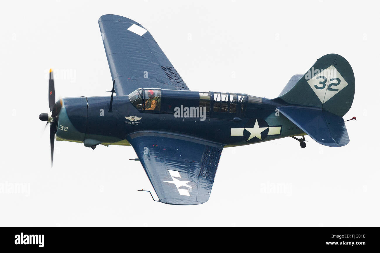 Curtiss SB2-C Helldiver volant à la Thunder over Michigan air show Banque D'Images
