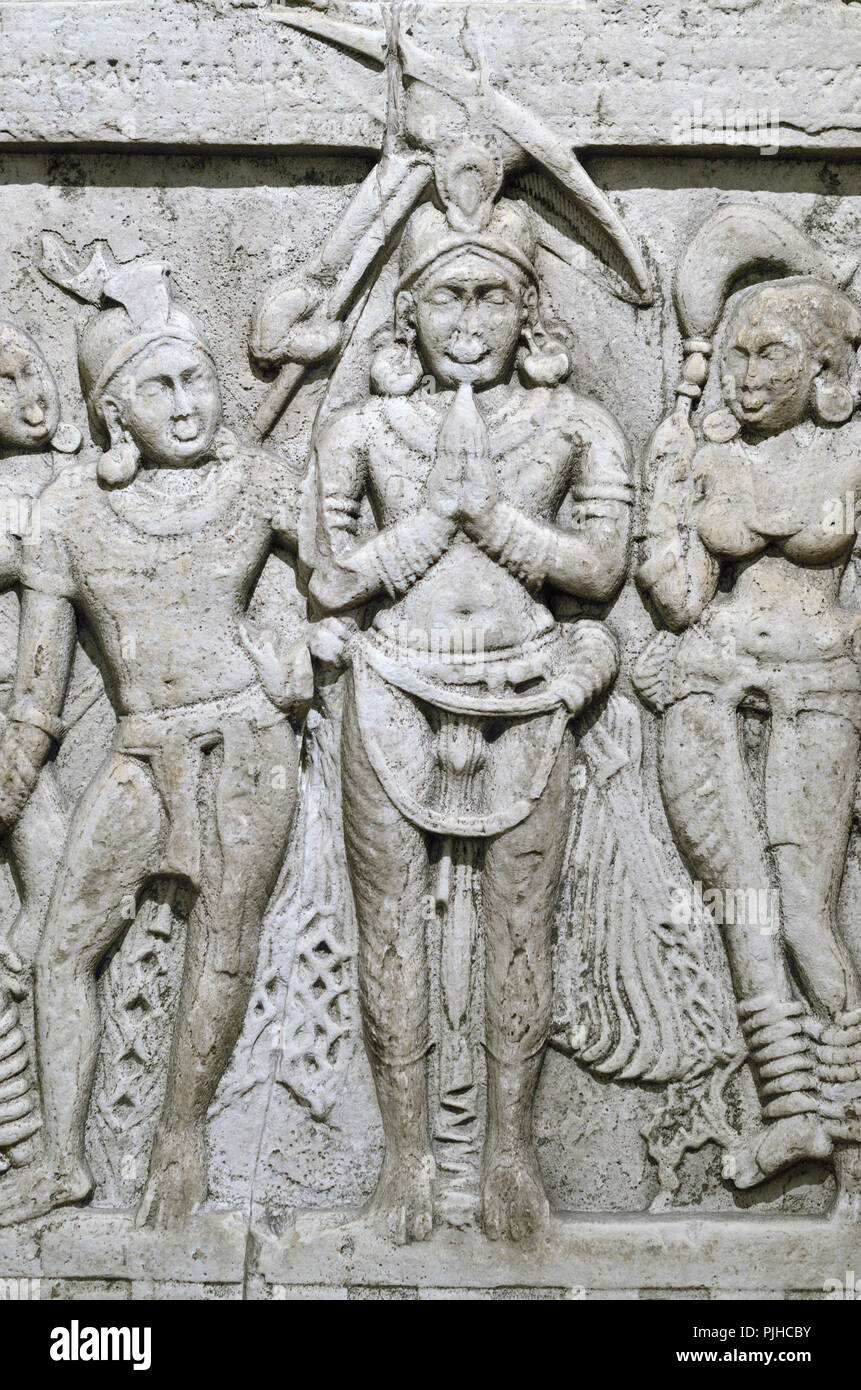 Pilier de la balustrade en pierre calcaire grand culte à Amaratavi aujourd'hui à la région de l'Andhra Pradesh) British Museum, Bloomsbury, London, England, UK. Banque D'Images