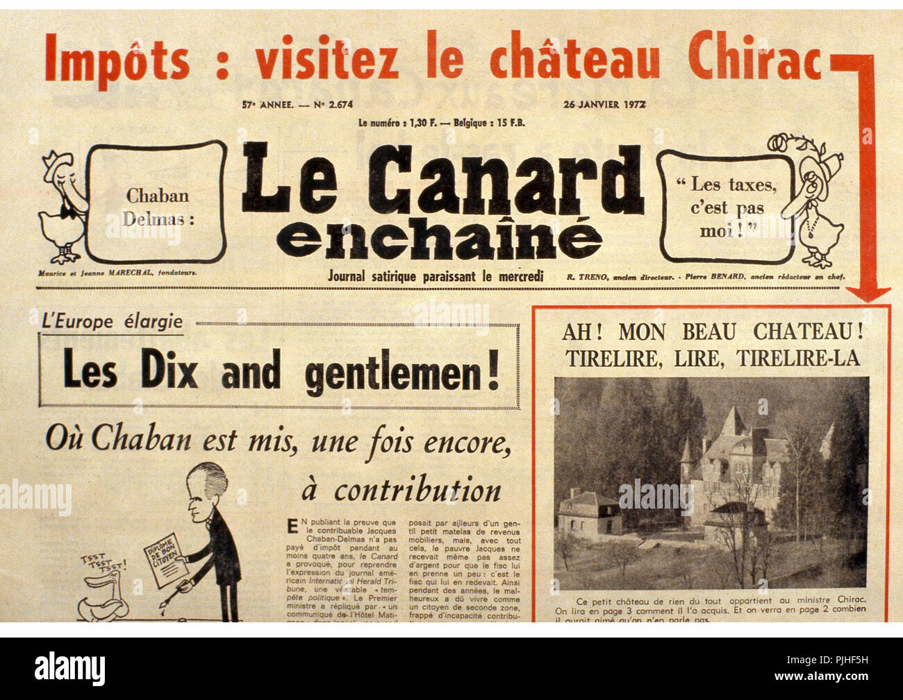 Gros titre de Le Canard enchaine sur le château de Bity, propriété de Jacques Chirac et son épouse (26 janvier 1972 Photo Stock - Alamy