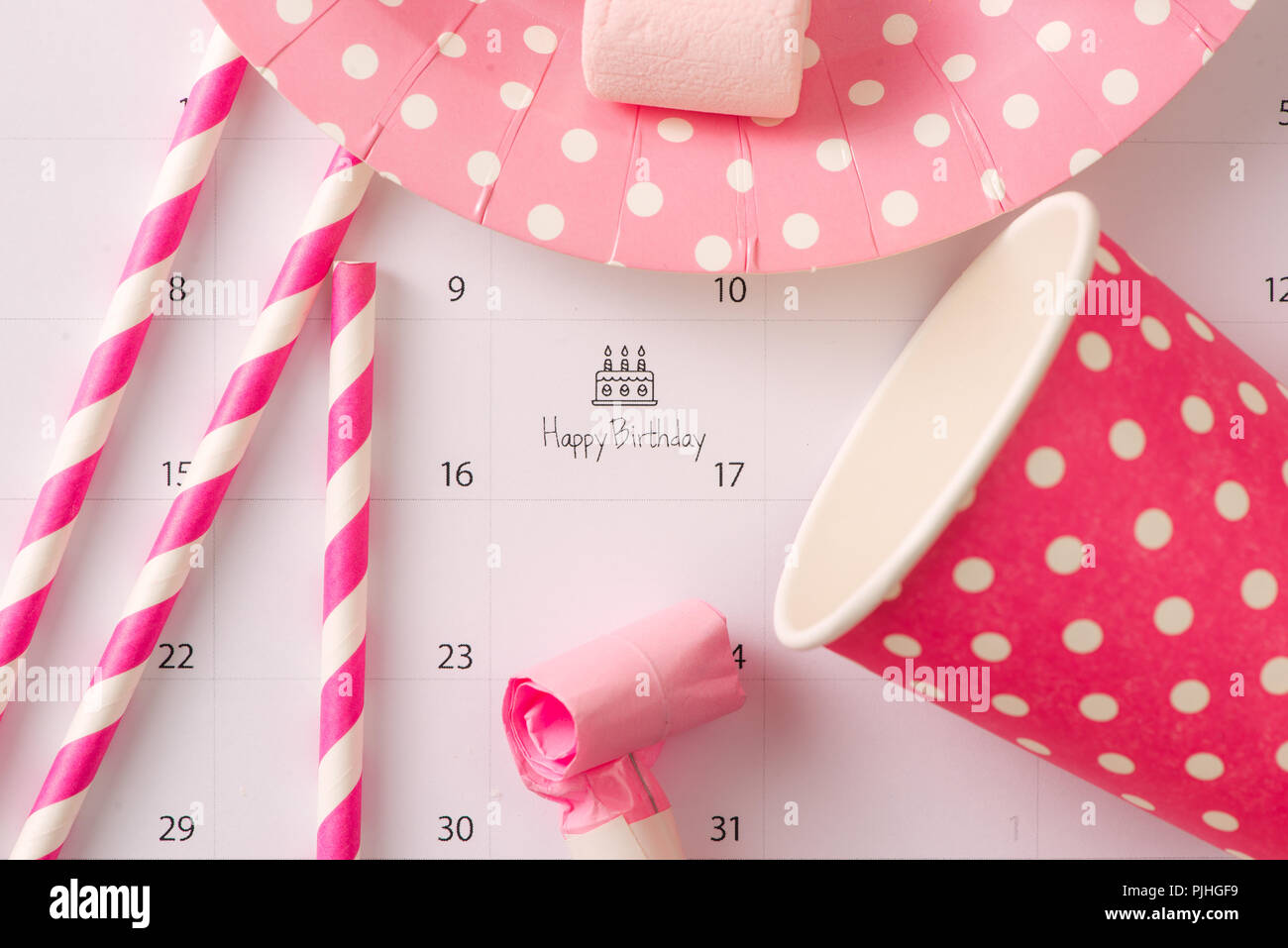 Gateau D Ecriture Sur Le Calendrier Joyeux Anniversaire Photo Stock Alamy