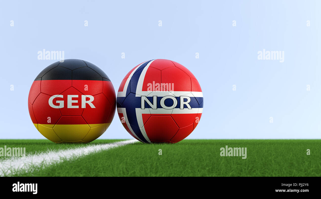 L'Allemagne et Norvège Match de foot - les ballons de football en Allemagne  et Norvège couleurs nationales sur un terrain de soccer. Copie de l'espace  sur le côté droit Photo Stock -