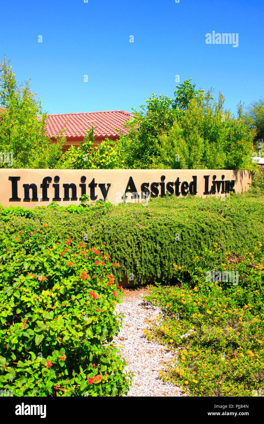 Zone de logement communautaire d'aide à la vie autonome panneau d'entrée à Tucson, AZ Banque D'Images