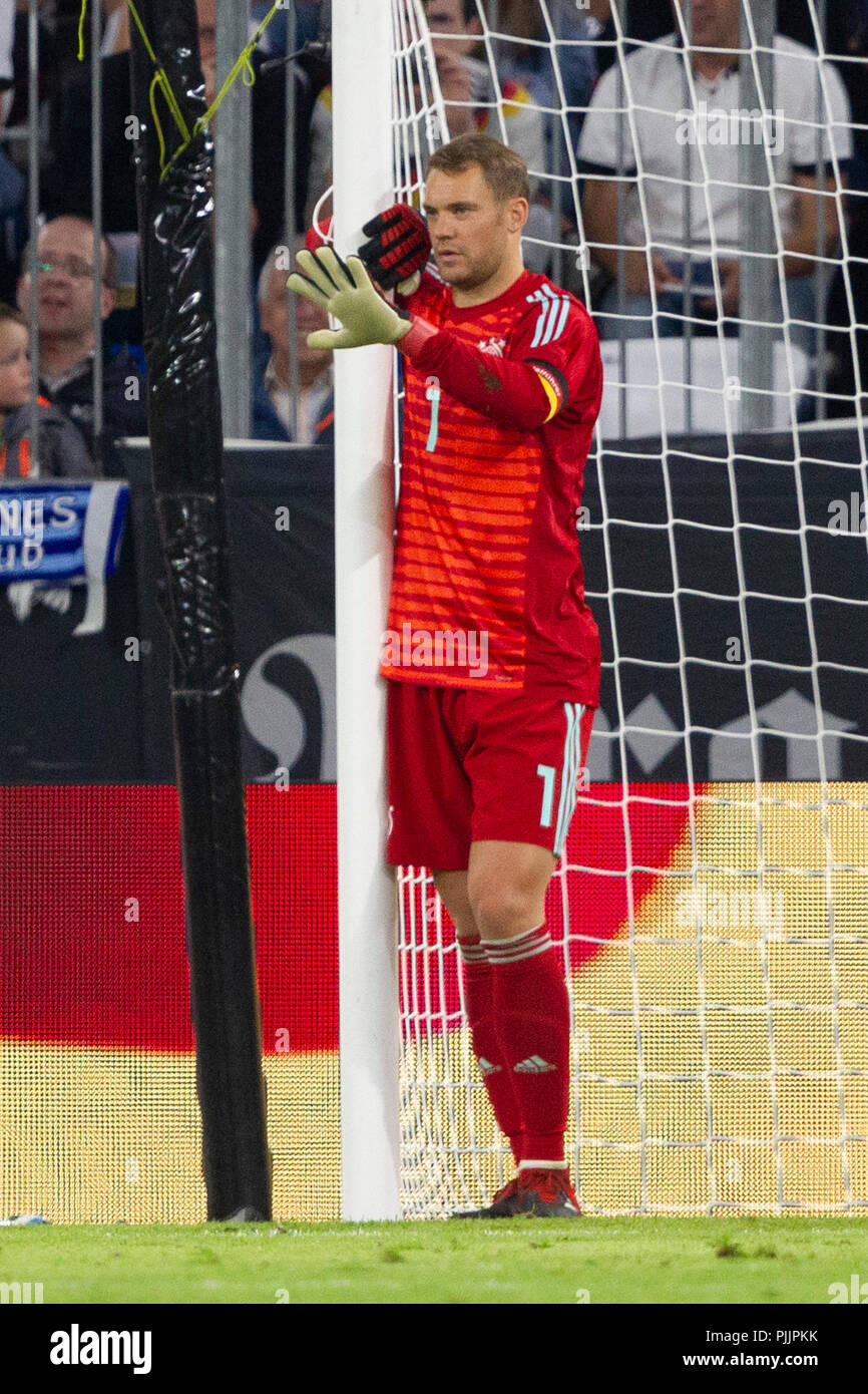 Munich, Allemagne. 06 Sep, 2018. gardien Manuel NEUER (n° 1, de l'Allemagne). Soccer Laenderspiel, Allemagne (GER) - France (FRA) 0 : 0, Ligue de l'UEFA, la saison 2018/2019, le 09/06/2018 à Muenchen/ALLIANZARENA/Allemagne. Note de rédaction : DFB règlement interdit toute utilisation des photographies comme des séquences d'images et/ou quasi-vidéo. ¬ | Conditions de crédit dans le monde entier : dpa/Alamy Live News Banque D'Images