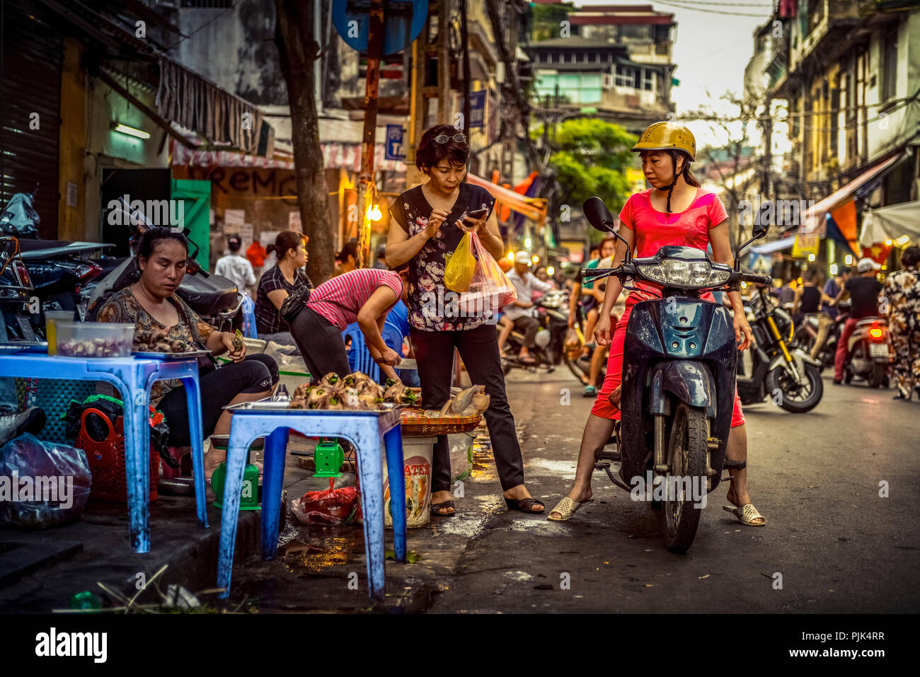 L'Asie, Vietnam, Hanoi, les transports, les transports, les moyens de transport, marché Banque D'Images